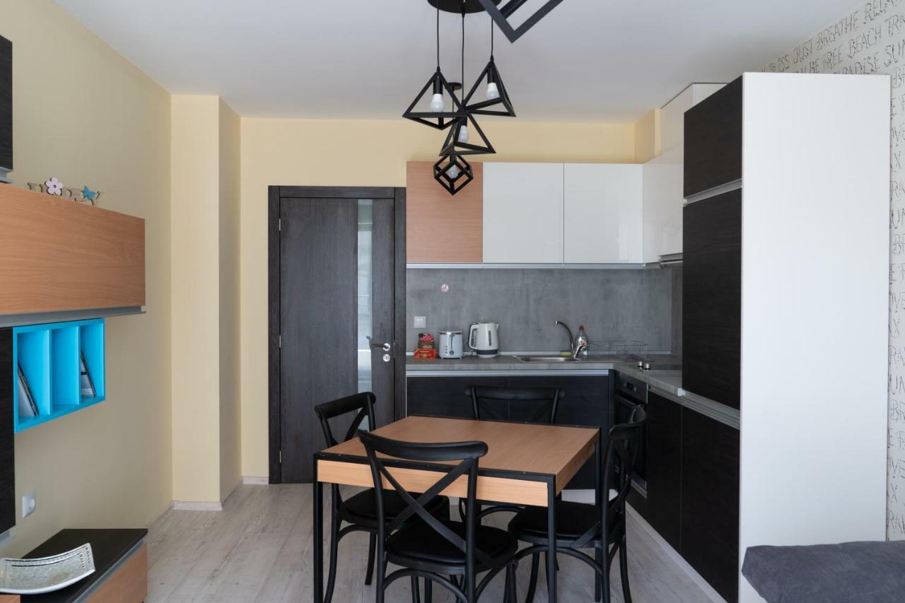 La Familia Apartments Varna Eksteriør billede