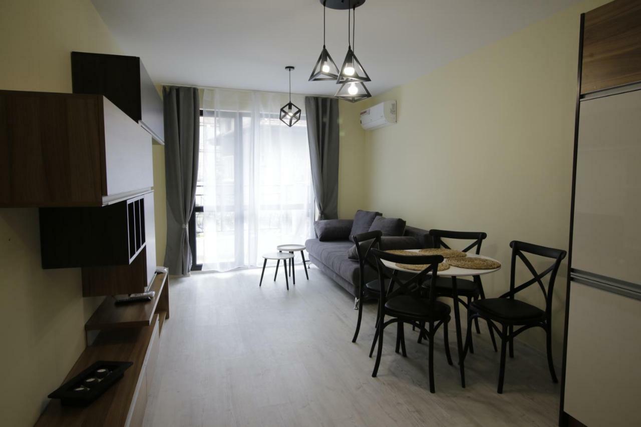 La Familia Apartments Varna Eksteriør billede